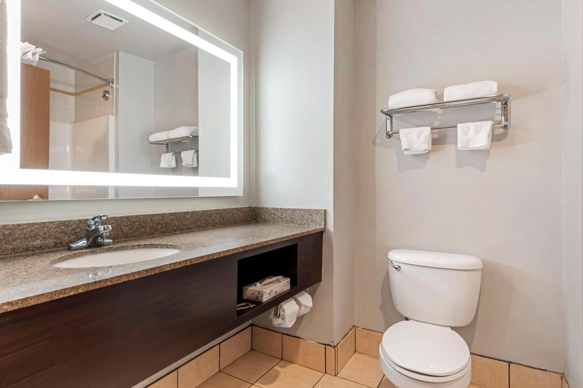 Best Western Plus Lake Worth Extérieur photo