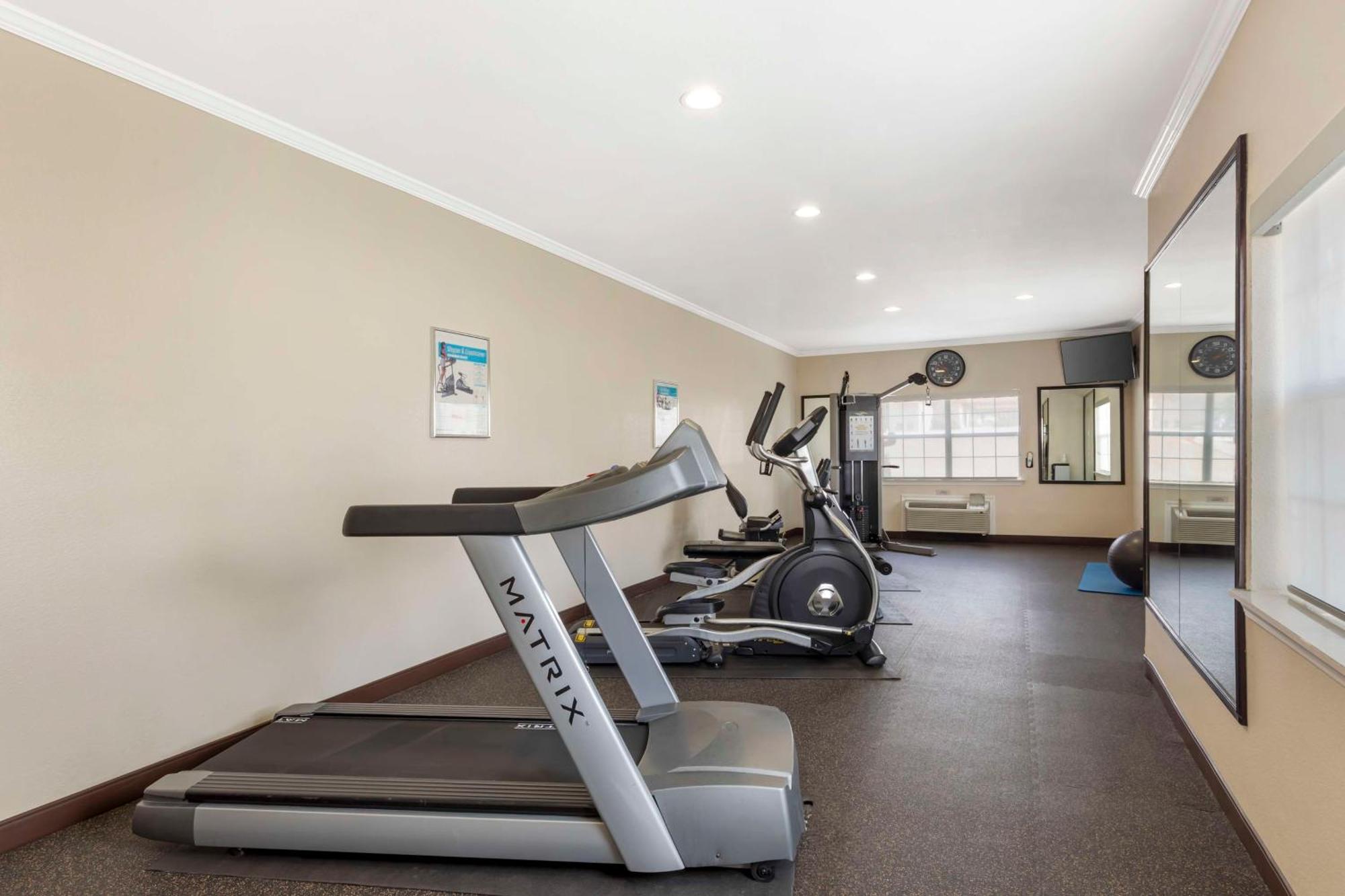Best Western Plus Lake Worth Extérieur photo