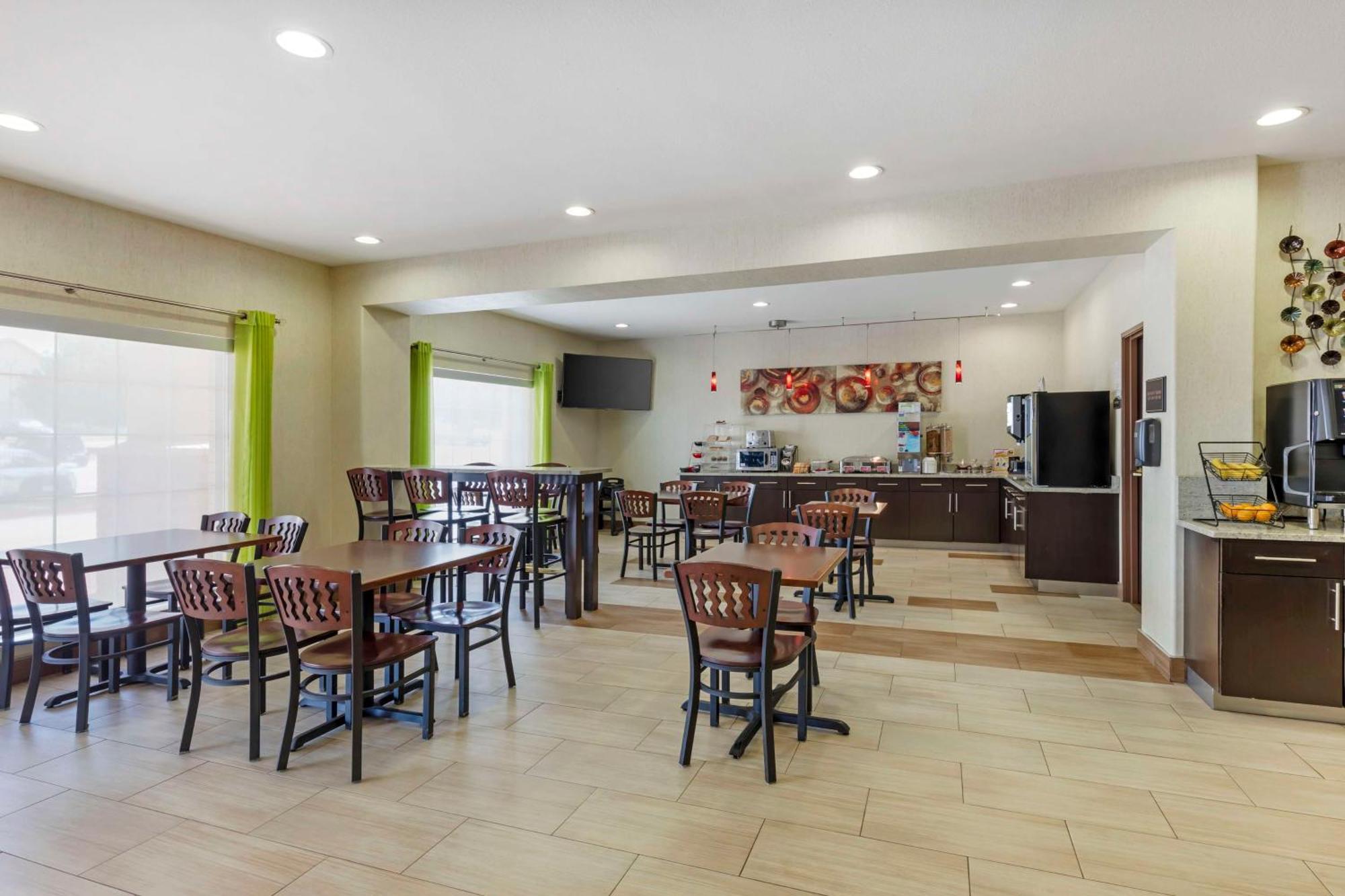Best Western Plus Lake Worth Extérieur photo